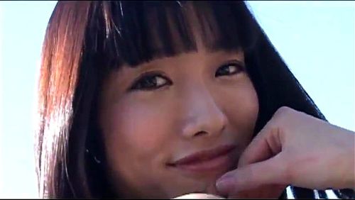 今野杏南「あんちょの唇」Ｆカップ巨乳を揺らしながら大胆なショット