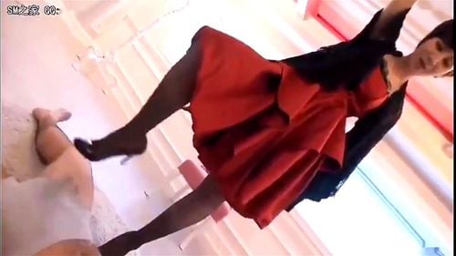 女王様による足奴隷調教の実際～電気按摩で逝かせて精液のついた足を舐めさせ～