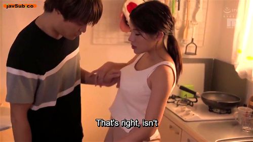 淫乱奥様が性欲旺盛な青年チンポを呼びつけ逆寝取り！