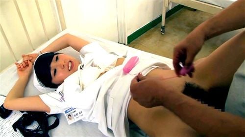 板野有紀 真面目そうな美人ナースが勃起患者達と次々にフェラや痙攣セックスして性欲処理!