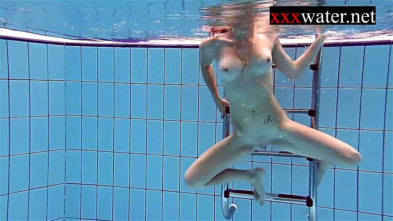 swimming nude XVIDEOS.COM