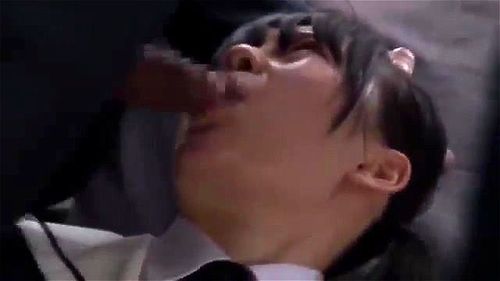 【spankbang】【痴漢】満員電車の中で、女の子が無理矢理フェラチオさせられる！