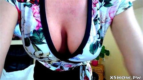 Watch Horny Cougar Babe Orgasm On Live Camshow Cam Homemade