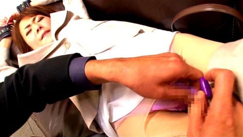 加納綾子 拘束された敏腕女社長がアナルを弄り回されて凌辱される動画