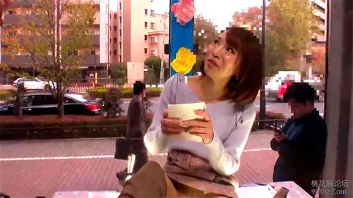 【マジックミラー号】ごく普通の茶髪ショートカットヘアド貧乳素人ナンパ連れ込みJDナンパ娘がエロいマシンバイブでアヘって立ちバックセックスしちゃいました高画質