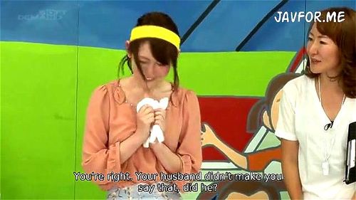 家族対抗！近親相姦ゲームで母親の目の前で娘JKがお父さんたちとバックガン突きエッチしまくってるショートカットヘアもギャルJKもエロすぎるブルマ制服姿ローションまみれ高画質