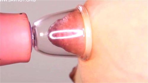 けっこう可愛いお姉さんの性感帯の乳首を筆とか指先で責めるやつ