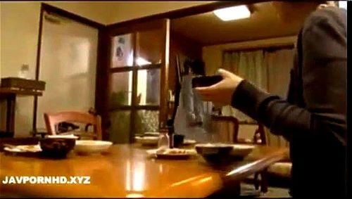 美人な母親が息子に無理やり犯され膣穴をチンポでガンガン突かれる母子相姦SEXでイカされる! ヘンリー塚本 円城ひとみ