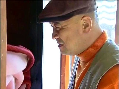 ＞全裸オナニーを義父に見つかり力尽くでレイプされる義娘。それでも脳天を貫く快感に絶頂イキ、癖になるあの絶倫チンポ