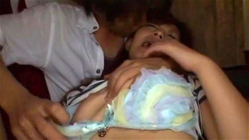 さとう遥希 夜行バスで襲われた巨乳ギャルはシートがビショビショになるまで潮吹かされまくって