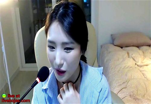 Watch Beautiful Asian Camgirl Shows Her Boobs Korean