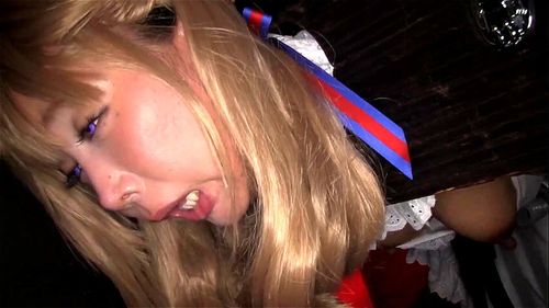 【コスプレ調教】ギロチン拘束されたまま強制フェラと強制ファックで連続中出しされるコスプレ肉便器！