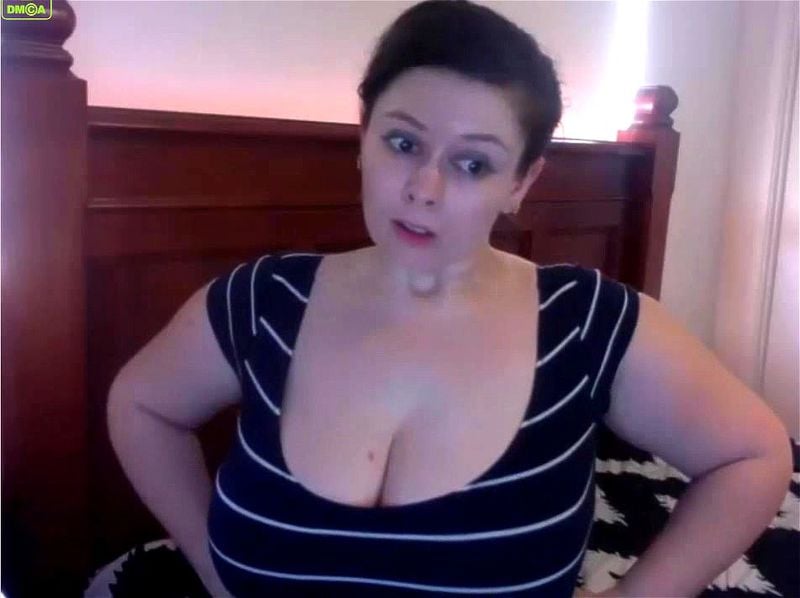 Chubby model CandyPuff plays with her boobs on webcam