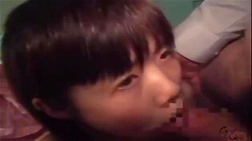 【アウロリ違法風俗】調教済のパイパン小学生がロリコンオヤジにご奉仕する「無毛少女売買館」