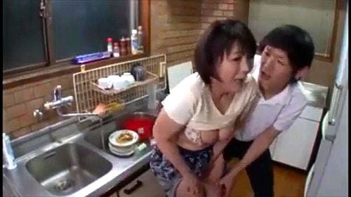 ＜円城ひとみ＞オナニーを見られ始まった息子との淫らな関係。今ではエスカレートして調教されるかのようなただれた日常