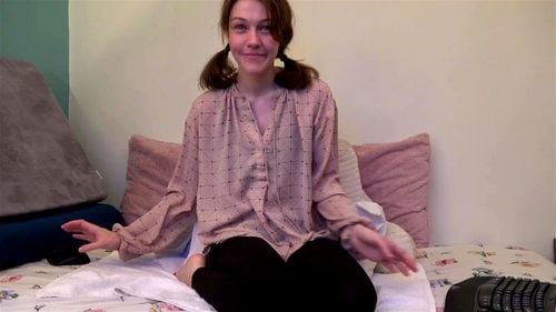 Teen babe Its Lily plays on webcam