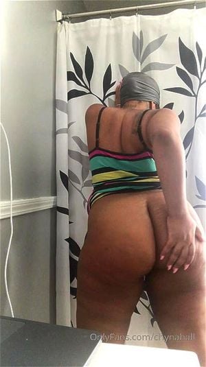 Watch Thick Redbone Twerking Amateur Big As