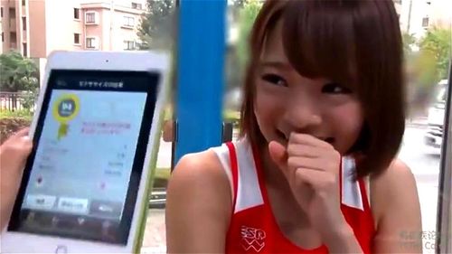 [マジックミラー号]ここでエッチはやばくないですか..?陸上部の美少女をナンパ→即ハメ！鍛えたカラダエロすぎぃｗ