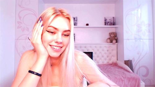 Beautiful blonde 8a8y webcam chat
