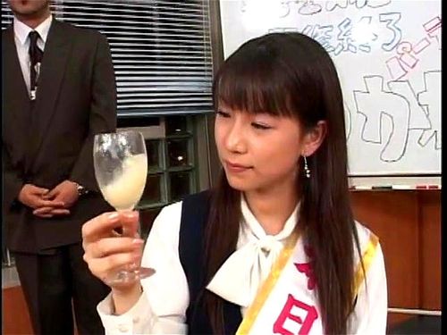 新人OL歓迎コンパで精子一気飲み！？冒頭のセクハラ係長にこっそりおしっこ飲ませるのもめちゃ面白い！ww