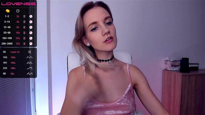Young blonde AlicePure webcam show 2/2
