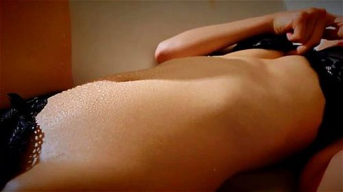 spankbang動画【向井藍】イメージビデオならではのフェティシズムをお楽しみください( ˘ω˘)