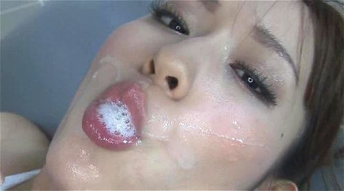 【spankbang】【大沢美加】禁欲した男達のザーメンを、飲みまくるコスプレ女子さん！