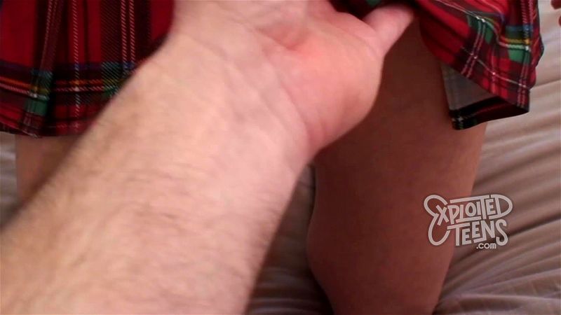 Very cute gothic looking 19 yr old amateur