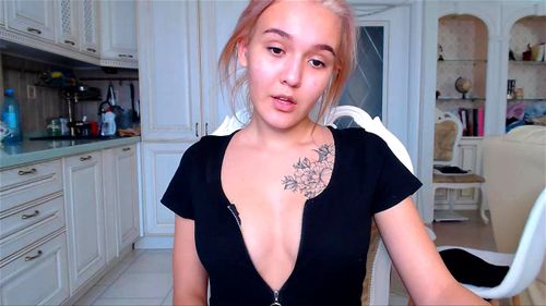 Cute blonde teen Keelto webcam tease 1/4