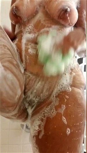 Watch SHOWERLUDE Thick Shower Redbone Porn Sp