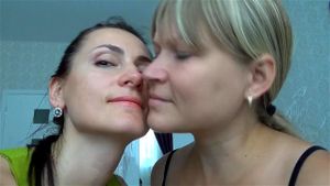 Lesbian Nose Play Gipeson