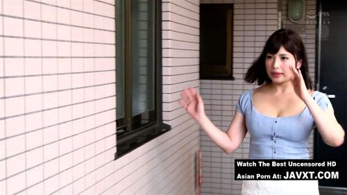 近所の男と目覚めの性交！夫は出張が多く暇を持て余す人妻、近所の男のねちっこい接吻、相性のいいチ○ポに溺れる！