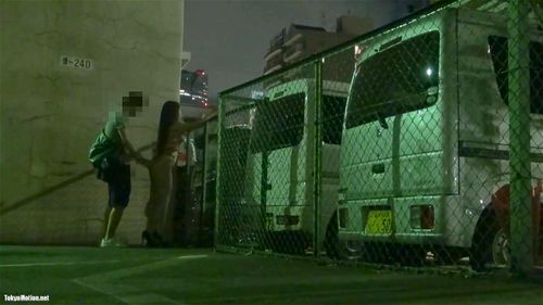 【素人露出 個人撮影】高架下で羞恥歩行やフェラやＳＥＸをする全裸亀甲縛りの巨乳パイパン素人女！