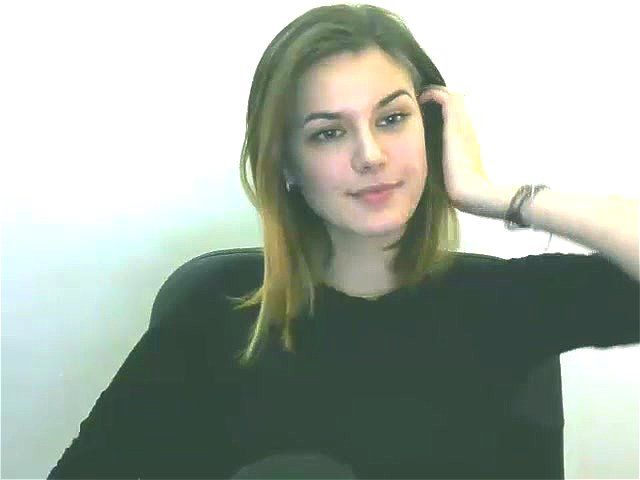 Cute babe Levella on livechat 5/5