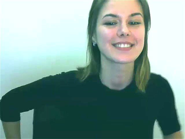 Cute babe Levella on livechat 4/5