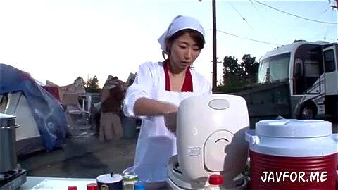 《篠田あゆみ/中出し》LAでセクシー衣装でバスに乗りこみ黒人青年にハメ倒されたっぷり生中出し