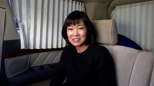 五十路人妻熟女(^^♪ナンパされて童貞のお手伝い♡童貞のチンポをフェラ最後は挿入中出しSEX♡