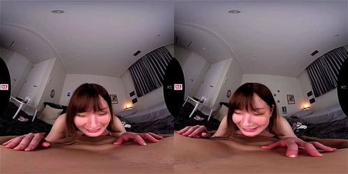 【ＶＲ】親友の巨乳彼女ＮＴＲ！一度は揉んでみたいほどＪカップ巨乳、宅飲みする事になり…
