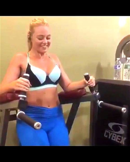 Watch Iskra Lawrence Plus Si