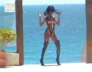 Gianna Michaels Slingshot Bikini
