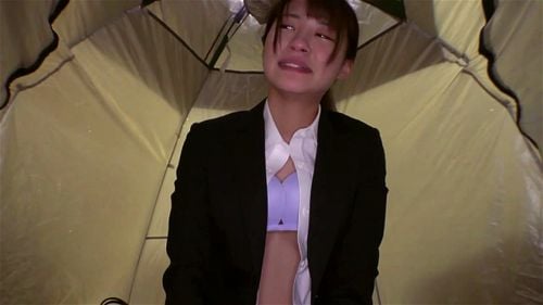 東條なつ 軽トラのテントでSEX