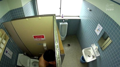 アイドル級に可愛いショートカットの美少女JKが学園内でチンポを痴女ヌキしまくる