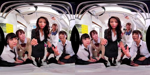 【VR】女子に囲まれ唾液塗れハーレムVR！