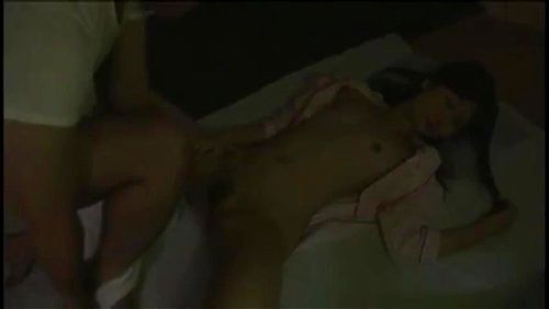 家庭内夜這い！5人娘を男手一つで育てたにも関わらず威厳ゼロの父親が、娘の成長を熟睡中にこっそり確認！