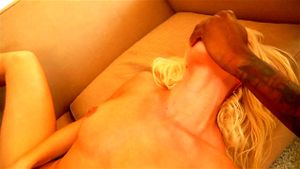 Annikka Albrite beim harten Dreier mit den BBCs von Jon Jon und Prince Yashua Annikka Albrite beim harten Dreier mit den BBCs von Jon Jon und Prince Yashua