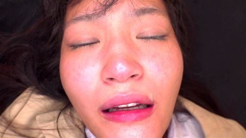 【加賀美まり】泣きべそかいてる女子校生のマンコと口にチンポぶっ刺して、破茶滅茶にピストンしてやったｗ